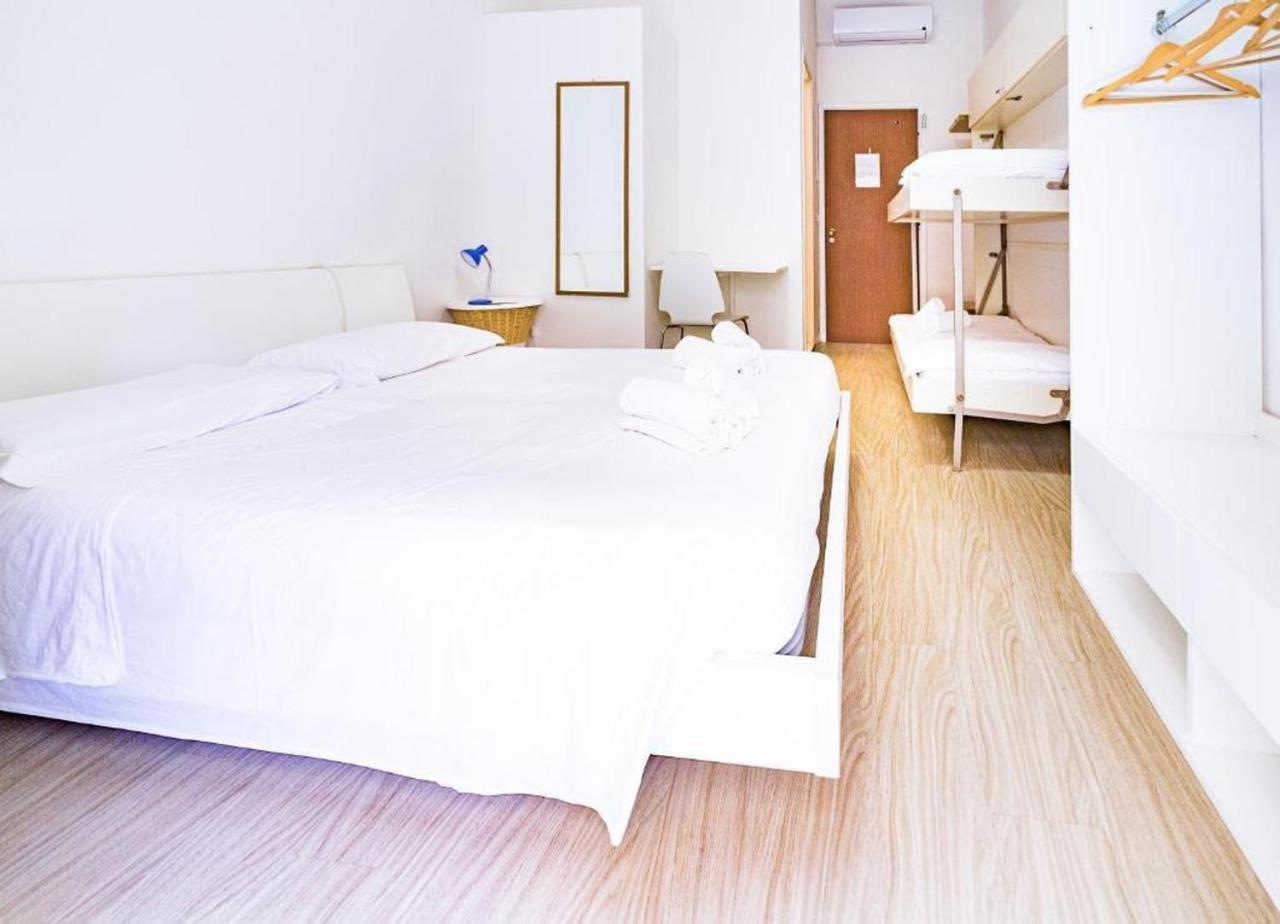 Hotel Garni' Serena Каорле Екстер'єр фото