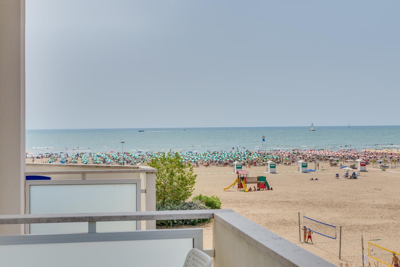 Hotel Garni' Serena Каорле Екстер'єр фото