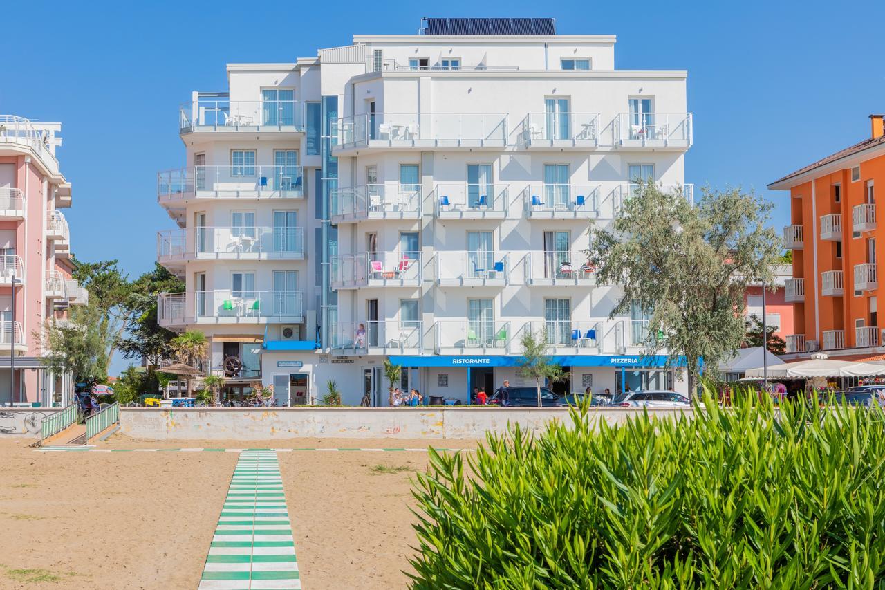 Hotel Garni' Serena Каорле Екстер'єр фото