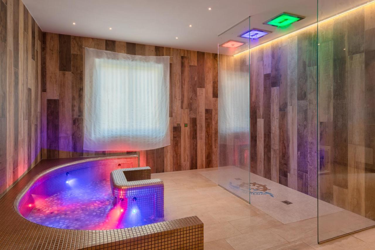 Hotel Garni' Serena Каорле Екстер'єр фото