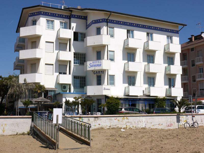 Hotel Garni' Serena Каорле Екстер'єр фото
